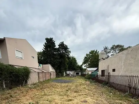 Terreno en Venta 52  mts Fondo
