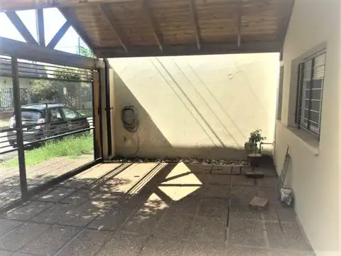 Casa en Venta en Alberdi, USD 175.000