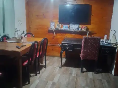 Casa en Alquiler en Mariano Acosta, $ 300.000