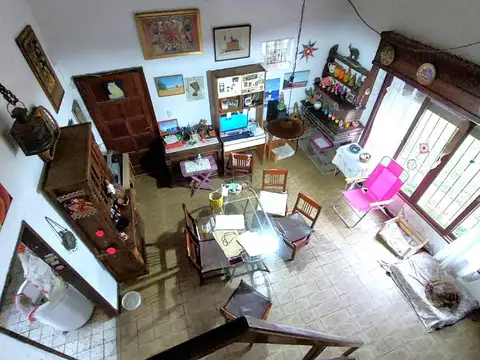 Casa 3 ambientes con 2 baños
