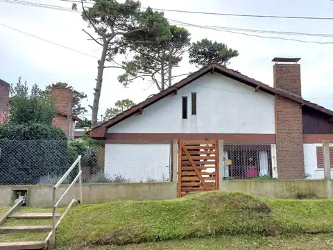 Paseo 112 bis entre Avenida 6 y 7