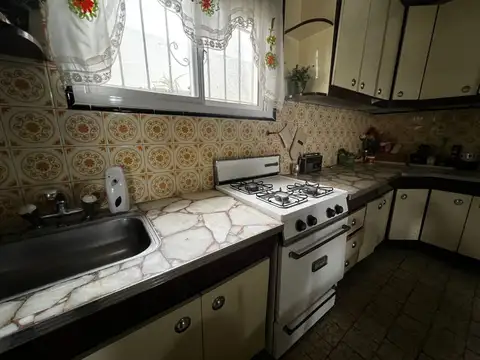 VENTA CASA 4 AMB C/ COCHERA V. ALSINA APTO CRÉDITO