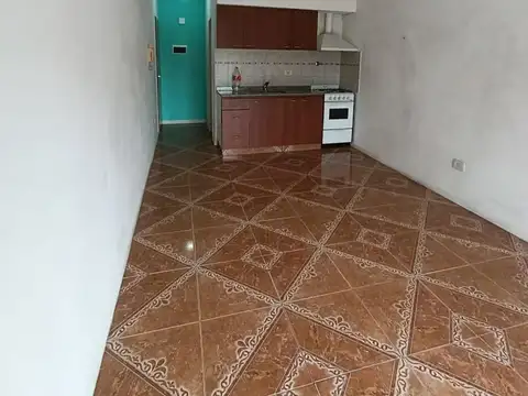 MONOAMBIENTE BAJAS EXPENSAS CENTRO SAN JUSTO BALCÓN