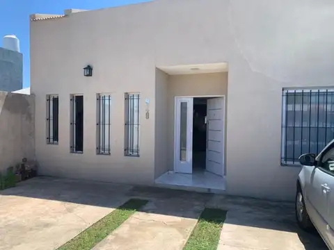 Victorino de la Plaza 900