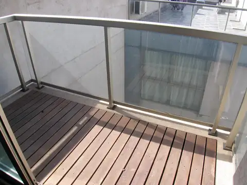 1 Ambiente | 36 m² | Contrafrente | Balcón | Pileta | S. U. M. | Parrilla | Laundry