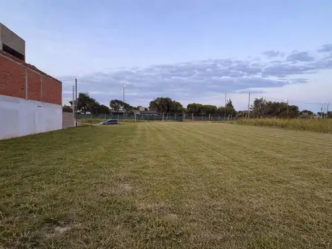 LOTE EN VENTA ARGUELLO NORTE 212 m2 ESCRITURA