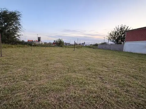 LOTE EN VENTA ARGUELLO NORTE 212 m2 ESCRITURA