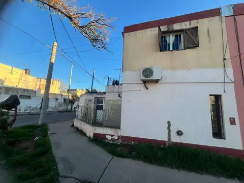 Casa Duplex Santiago Alvarez y Gatica