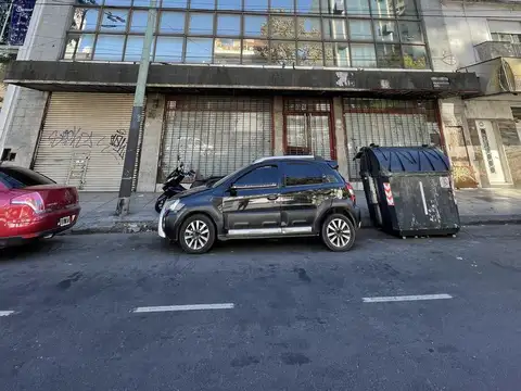 Edificio Comercial 2700m2 en 3 Plantas - Parque Patricios