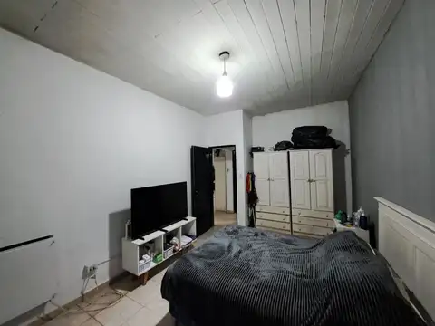 Casa en Alquiler con 2 cocheras