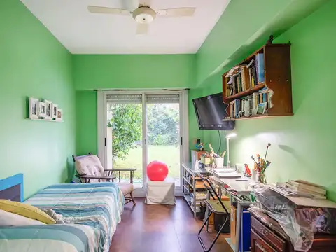 Casa 5 ambientes con 4 baños
