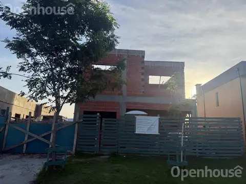 IMPECABLE CASA DE 6 AMBIENTES en  BARRIO SAN PABLO! POSIBILIDAD DE FINANCIACIÓN