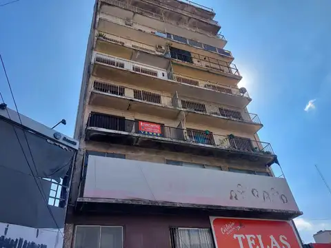 AMPLIO 2 AMB.APTO PROFESIONAL COC COM Y PATIO