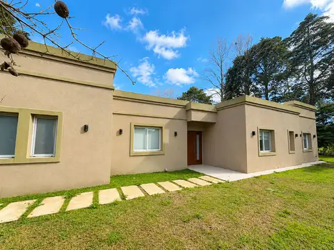CASA EN VENTA 5 AMB PILETA EL REMANSO