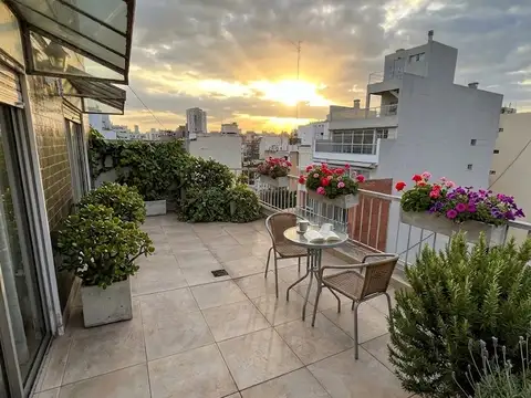 Alto Dpto. 4 amb con dep. en Duplex con  Gran Balcón Terraza