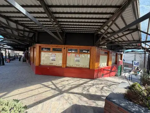 LOCAL COMERCIAL EN  ALQUILER  BARILOCHE CENTRO