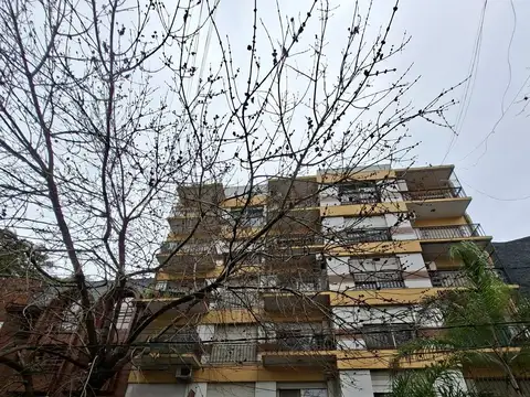 Álvarez Jonte 100, Piso 1