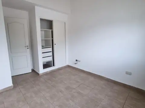 Depto Tipo Casa 4 ambientes con 1 baño