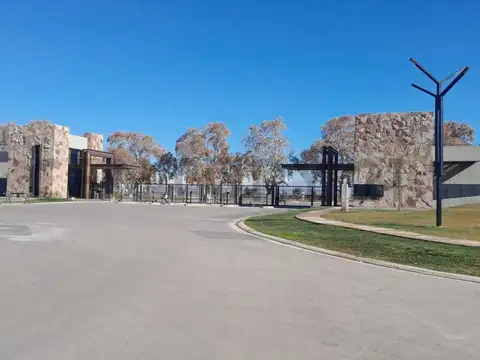 Viamonte 1100, Piso 0