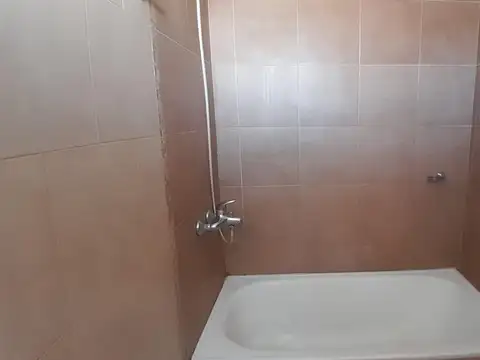 MONOAMBIENTE AL FRTE. CON BALCÓN EN EDIFICIO FULL AMENITIES!
