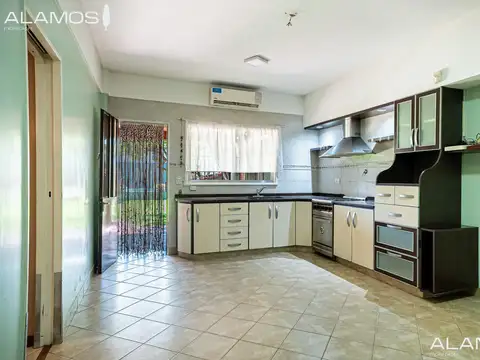 Casa en Venta al Oeste