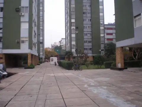 Vendo 2 Amb con espacio guarda coche