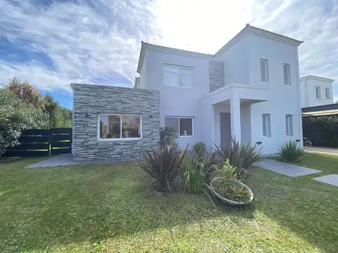 Aristóbulo del Valle 5100