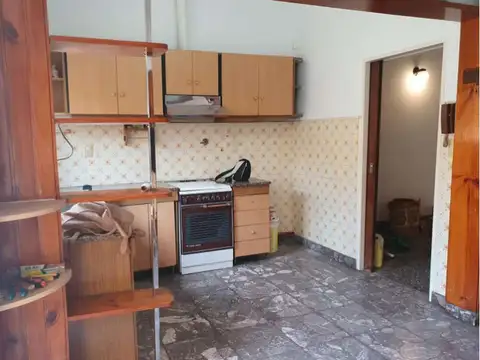 Defensa 1700, Piso PB