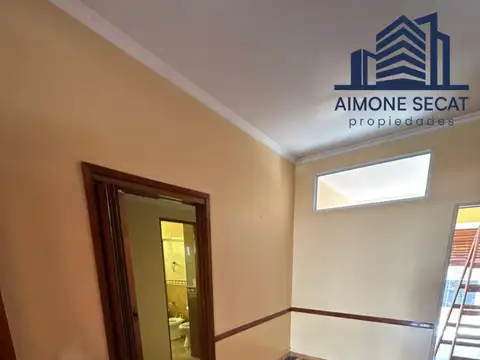 Oficina en Alquiler con 1 cochera