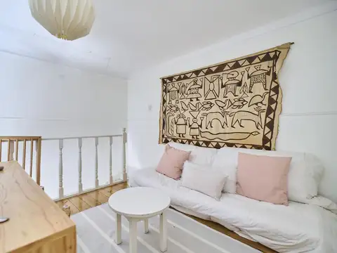 Depto Tipo Casa en Venta 90 años