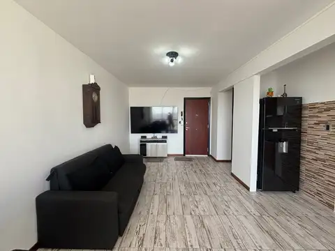 Venta Departamento 2 ambientes con Balcón vista al Mar y Cochera. Zona Güemes