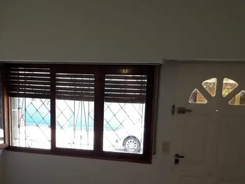 Depto Tipo Casa en Alquiler de 2 dormitorios