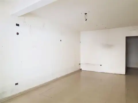 Local en Alquiler en Ramos Mejia, $ 800.000