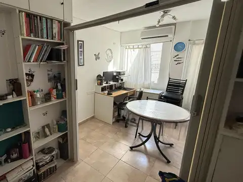 Depto Tipo Casa en Venta en Villa del Parque, USD 89.000