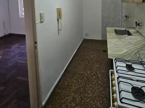Departamento en Alquiler en Abasto, $ 360.000