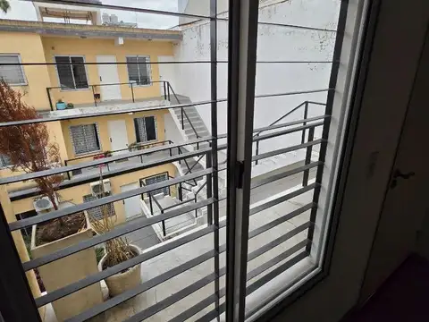 Departamento en Alquiler en Ramos Mejía, $ 400.000