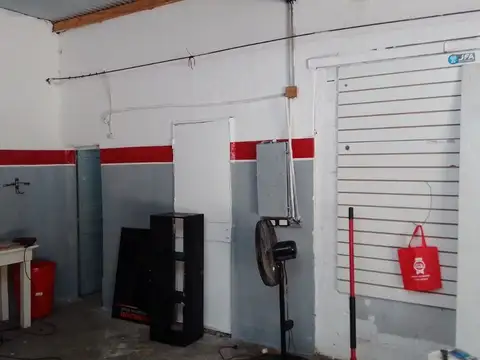 Galpon en Venta en Los Hornos, USD 65.000