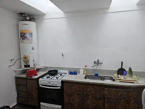   Alquiler de Habitación Premium en Monte Castro: ¡Solo para Señoritas!  