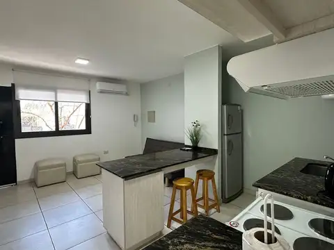 Departamento en Alquiler en Godoy Cruz, $ 600.000
