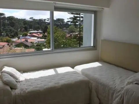 Departamento - Venta - Uruguay, Punta del Este - RBLA. CLAUDIO WILLIMAN 100