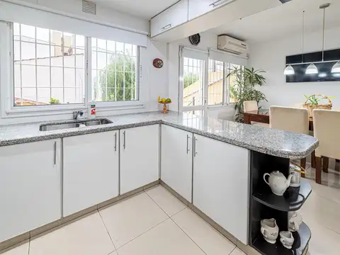 Depto Tipo Casa en Venta 15 años