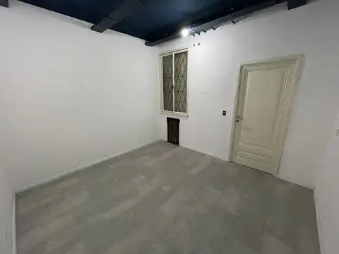 Oficina en Alquiler 60 años