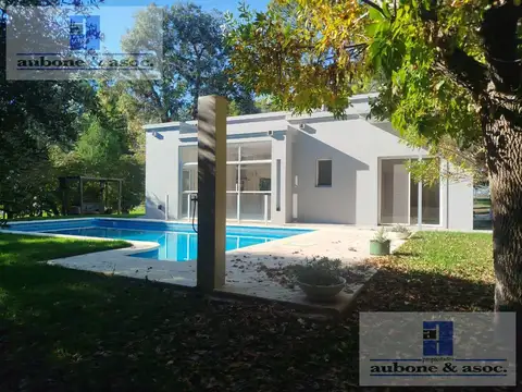 Casa en Alquiler de 3 dormitorios
