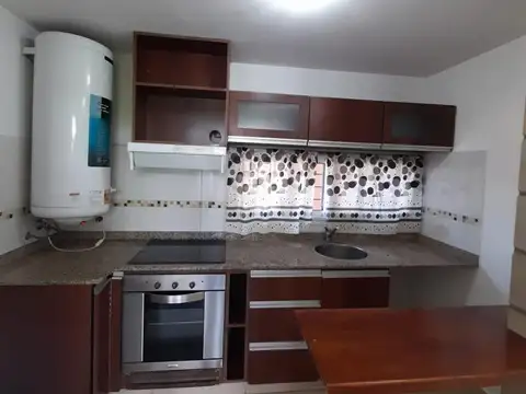 Departamento en Alquiler con 1 cocheras