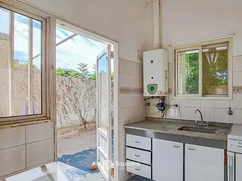 VENTA | PERMUTA - Casa en planta baja, pasillo único, con patio - La Florida, Rosario.