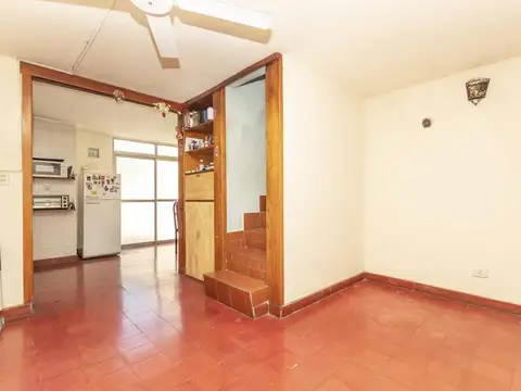 Depto Tipo Casa en Venta 48 años