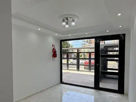 Tomás Justo Villegas 1100, Piso 2