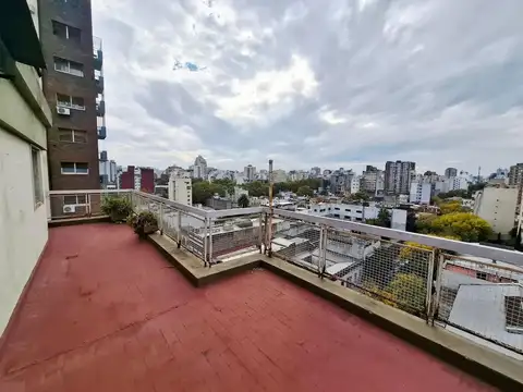 Departamento de dos ambientes con balcón terraza