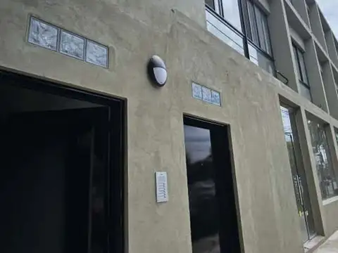 Depto Tipo Casa Monoambiente con 1 baño