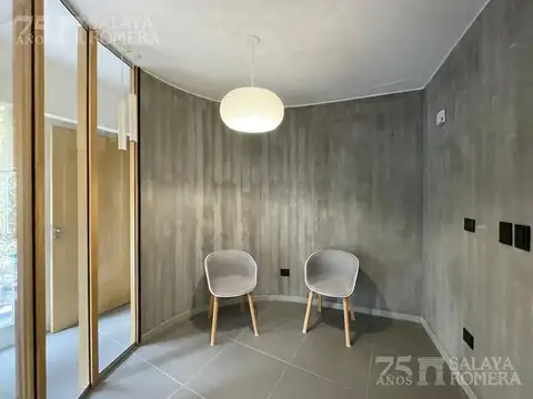 Oficina en Venta al Este